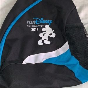 2017 Run Disney Sling
